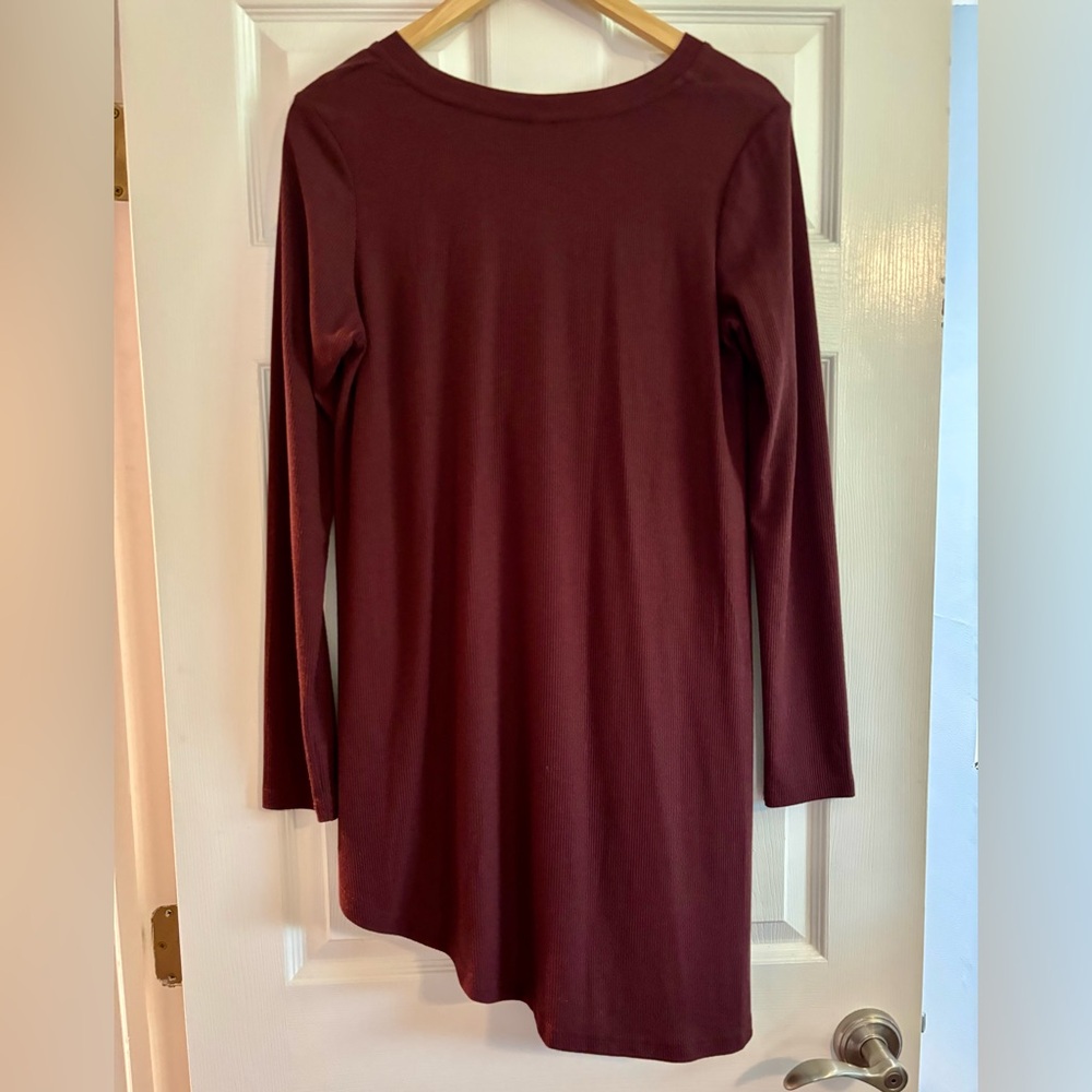 Latched Mama Ribbed Asymmetrical Tunic in Wine - Picture 3 of 6